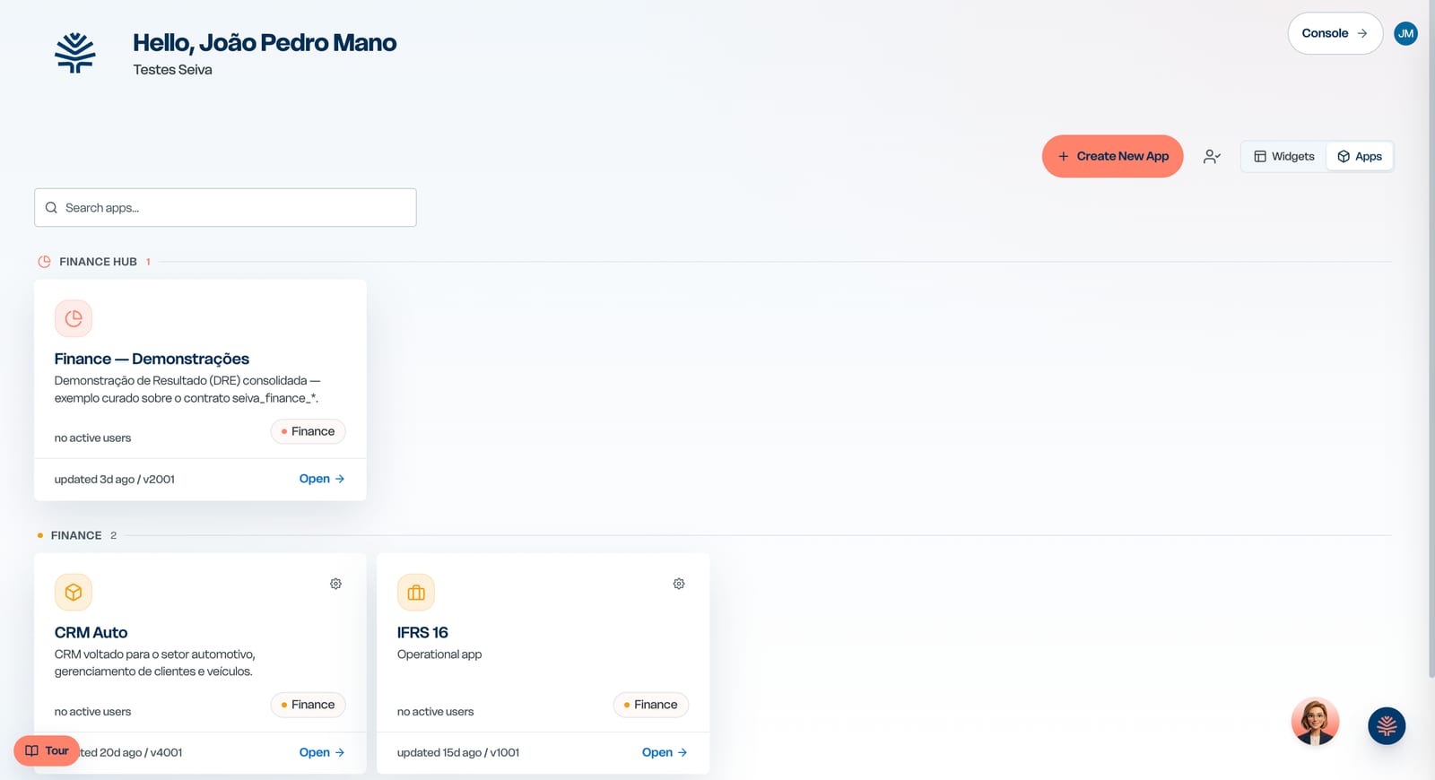 The Mogno Cockpit, a dashboard of resizable live widget apps.
